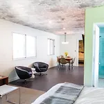 South Wind Motel