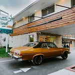 South Wind Motel